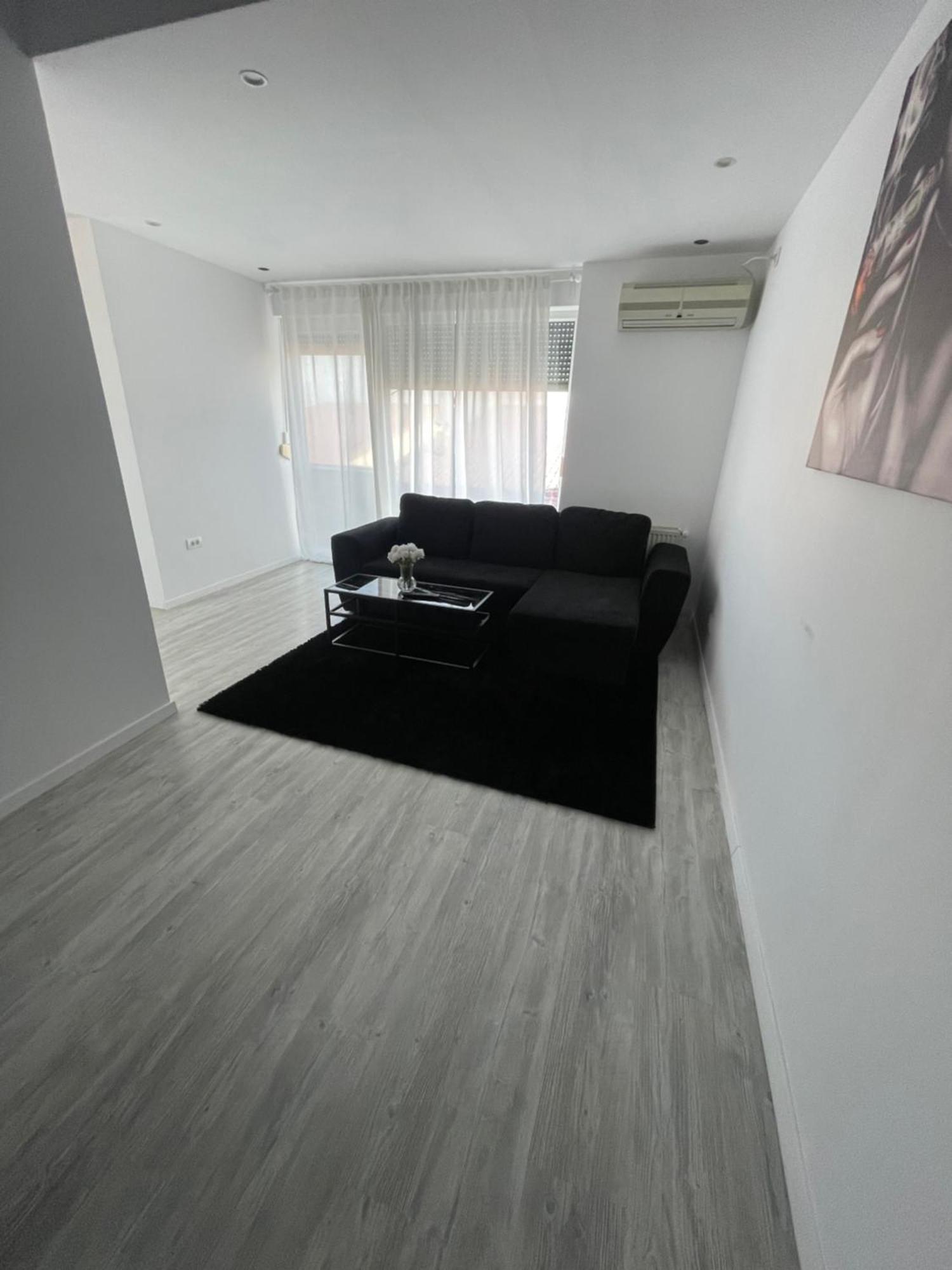Marisah Residence #2 Otopeni Buitenkant foto