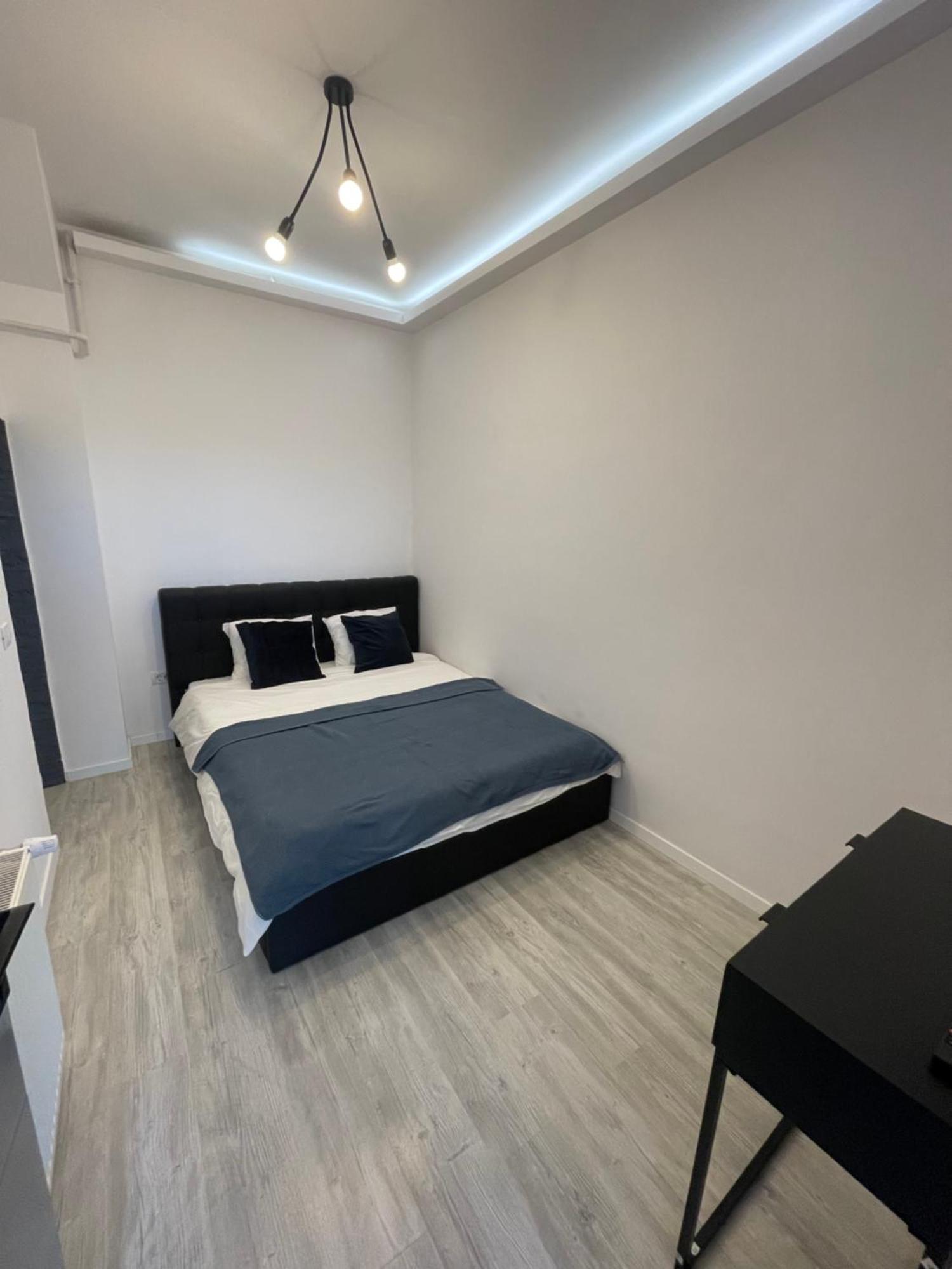 Marisah Residence #2 Otopeni Buitenkant foto